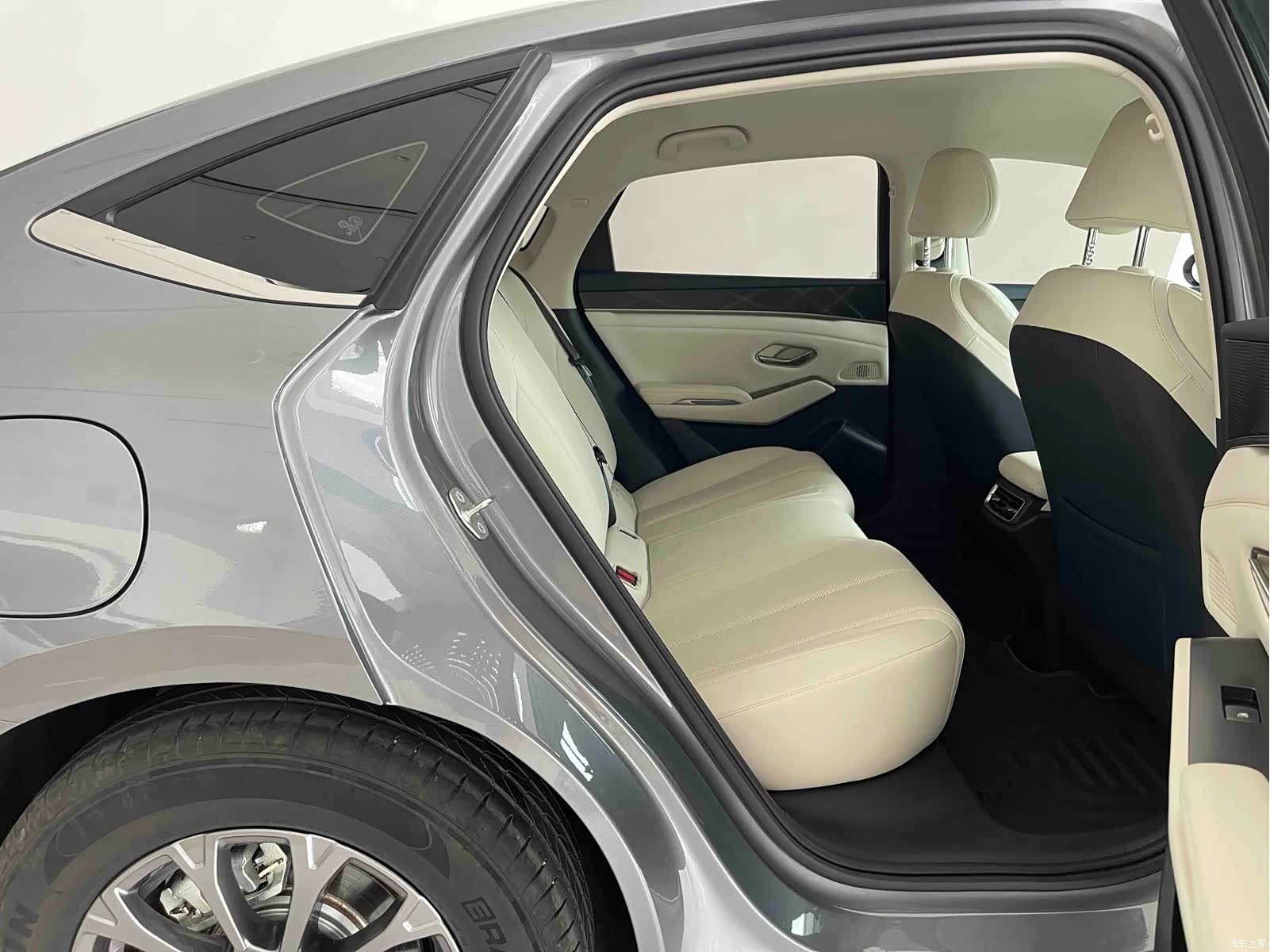 BYD Qin, 2024 10