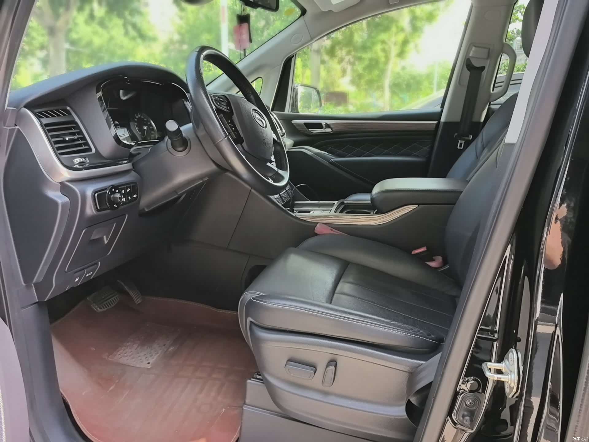 Trumpchi M8, 2020 все фото
