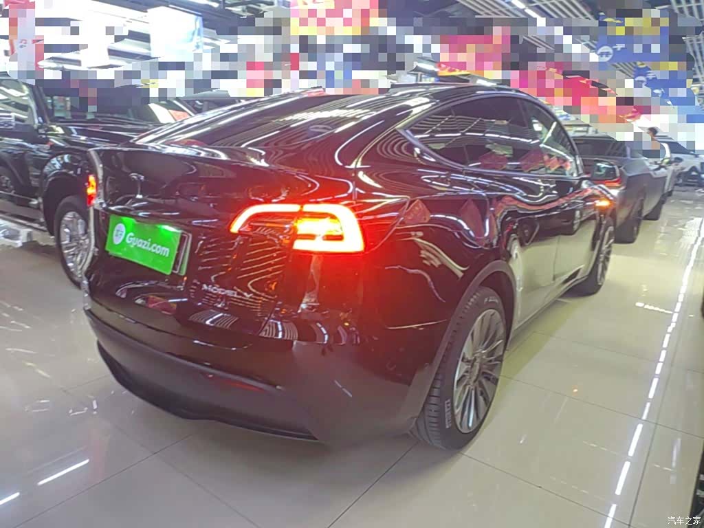Tesla Model Y, 2023 7