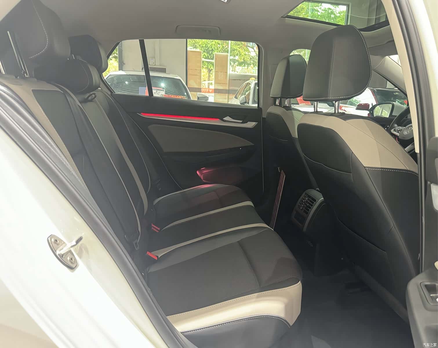 Volkswagen Golf, 2023 21