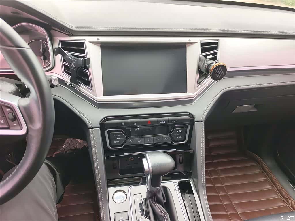 Zotye X7, 2017 6