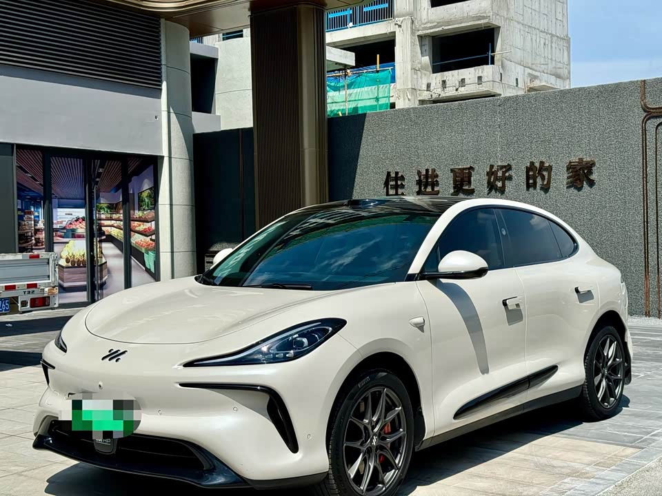 IM Motors Zhiji LS6 IM Motors Zhiji LS6