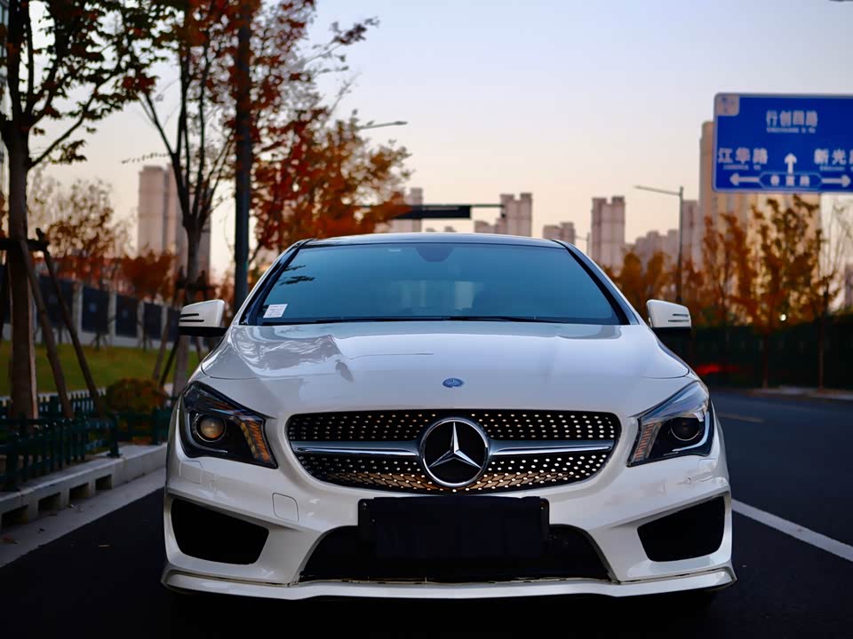 Mercedes-Benz CLA