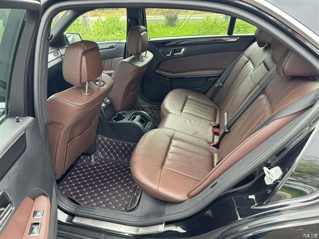Mercedes-Benz E-Class, 2015 12