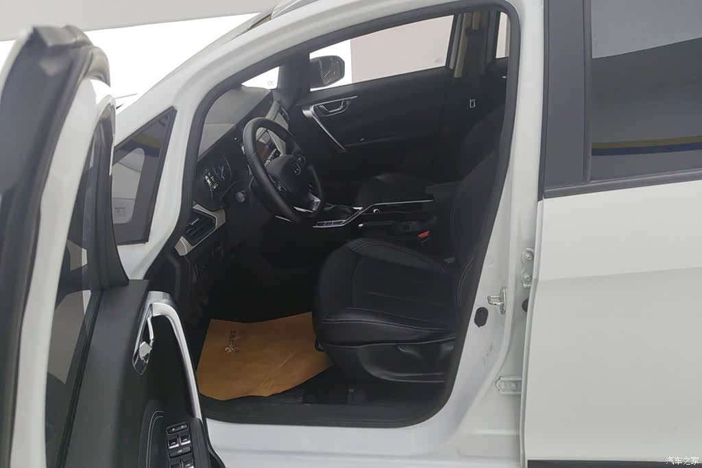 Geely X3, 2020 9