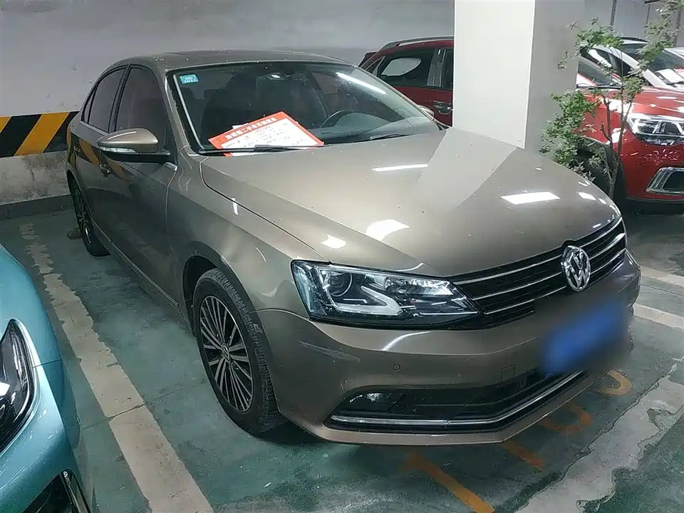 Volkswagen Sagitar