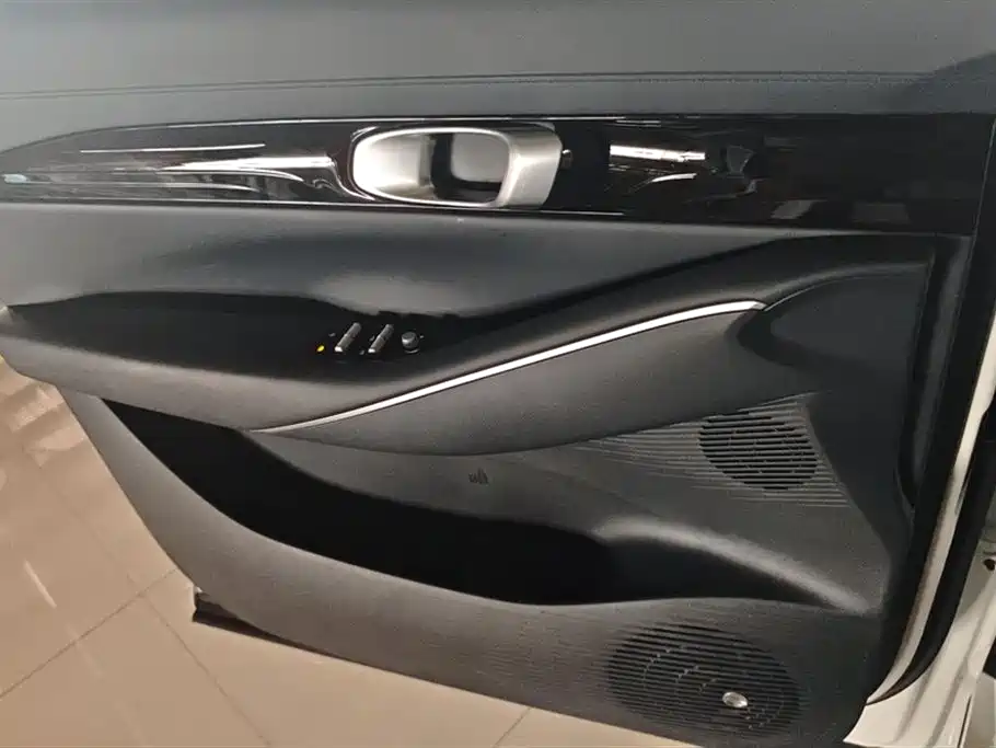 Geely Galaxy Galaxy E5