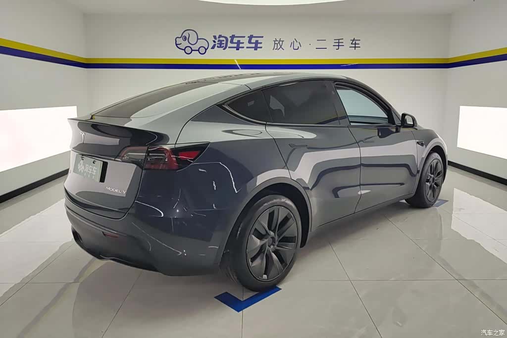 Tesla Model Y, 2024 3