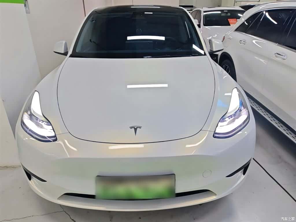Tesla Model Y, 2023 3