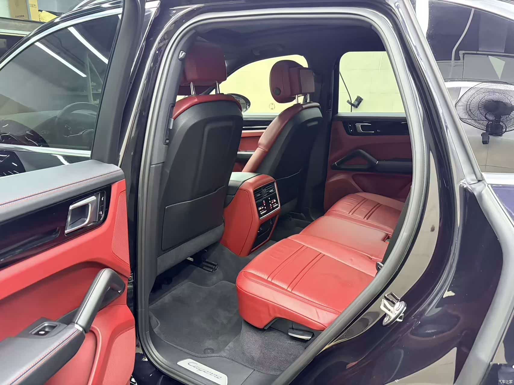 Porsche Cayenne, 2018 все фото