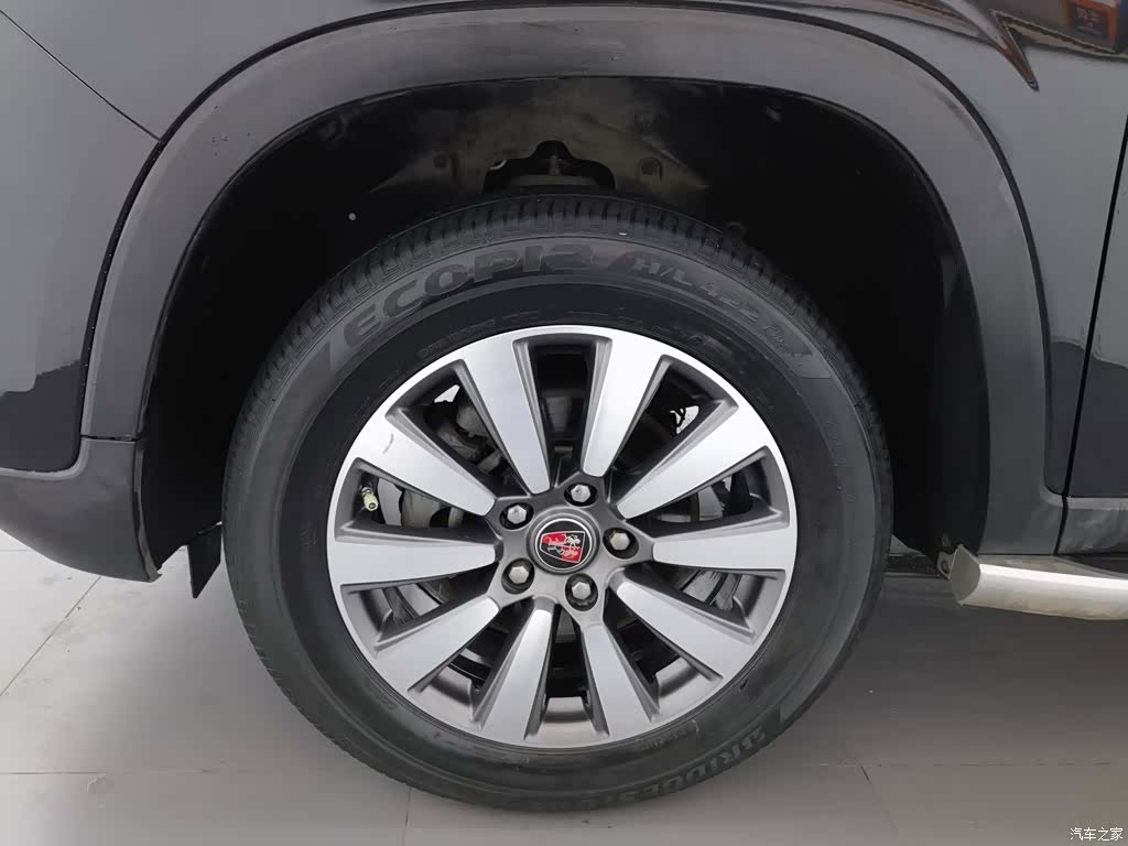Roewe RX8, 2021 17