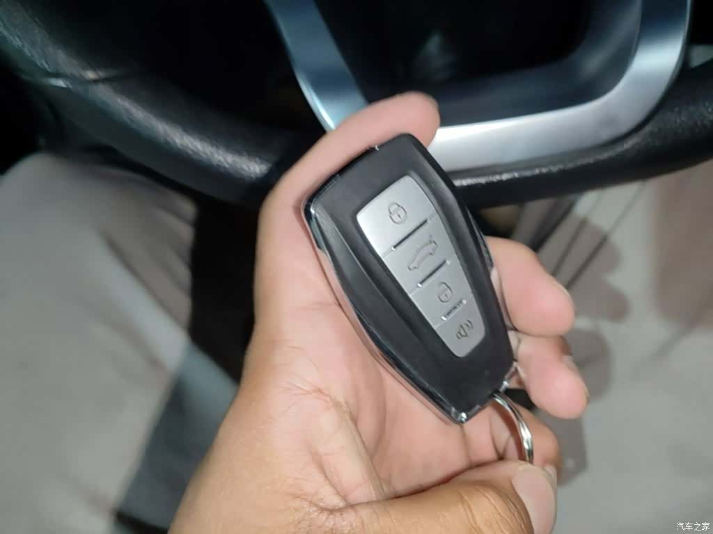 Geely Emgrand, 2020 9