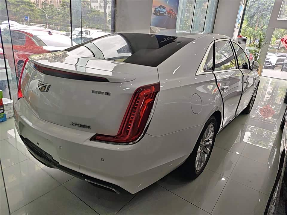 Cadillac XTS