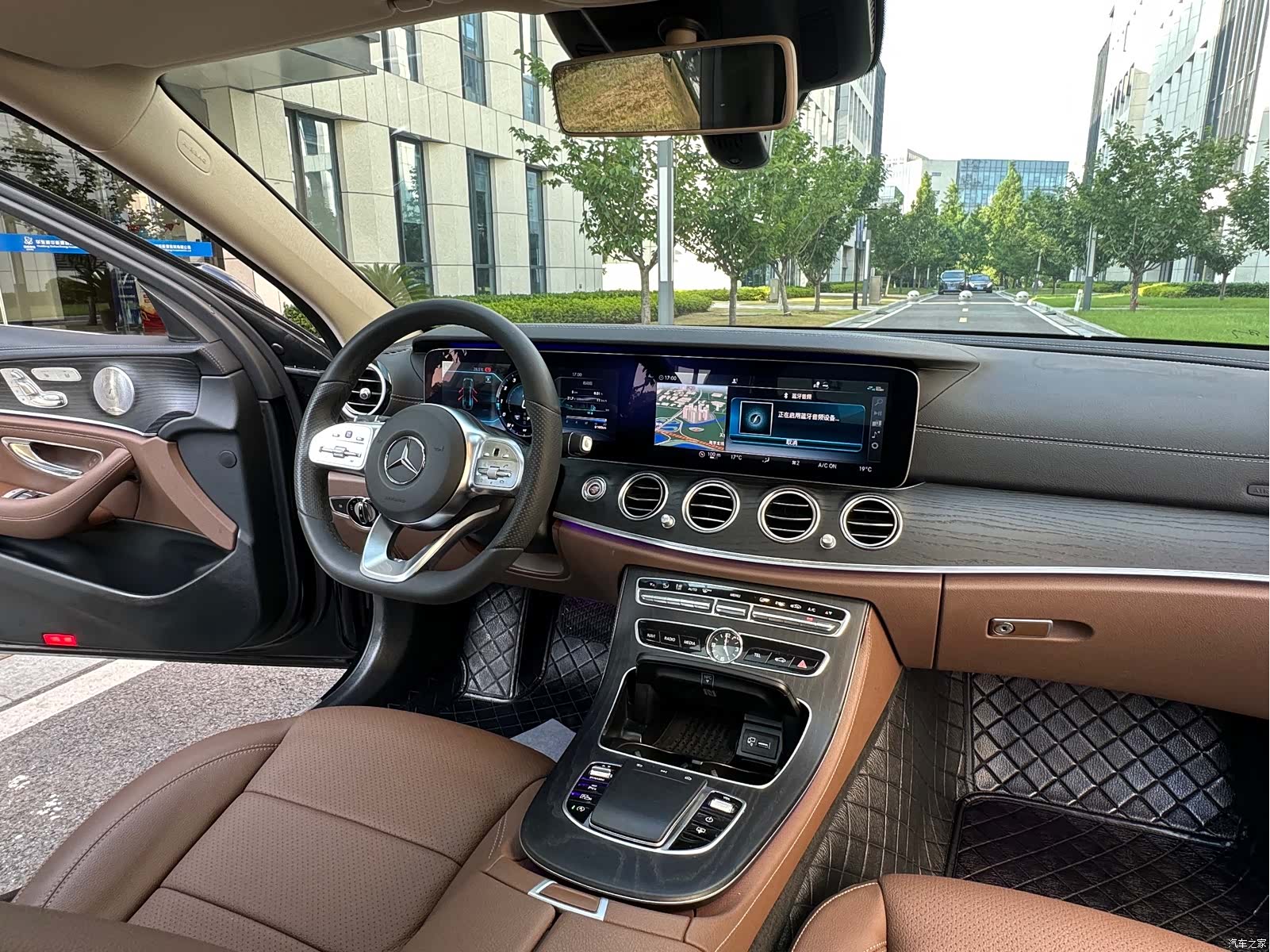 Mercedes-Benz E-Class, 2020 14