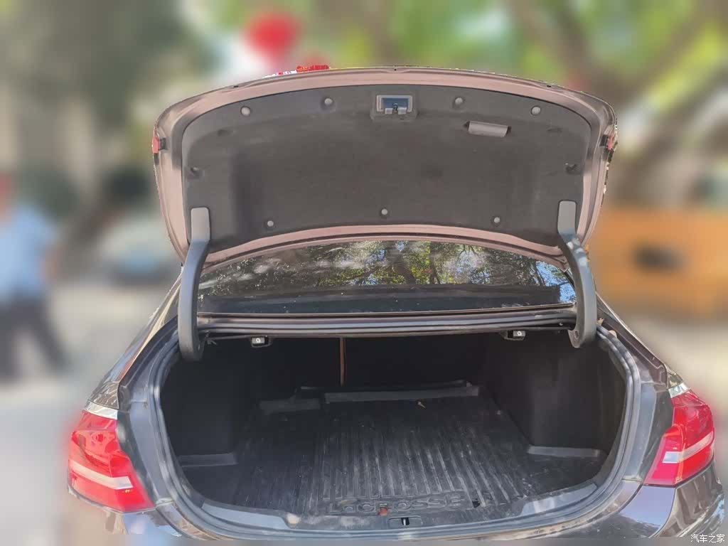 Buick LaCrosse, 2018 10