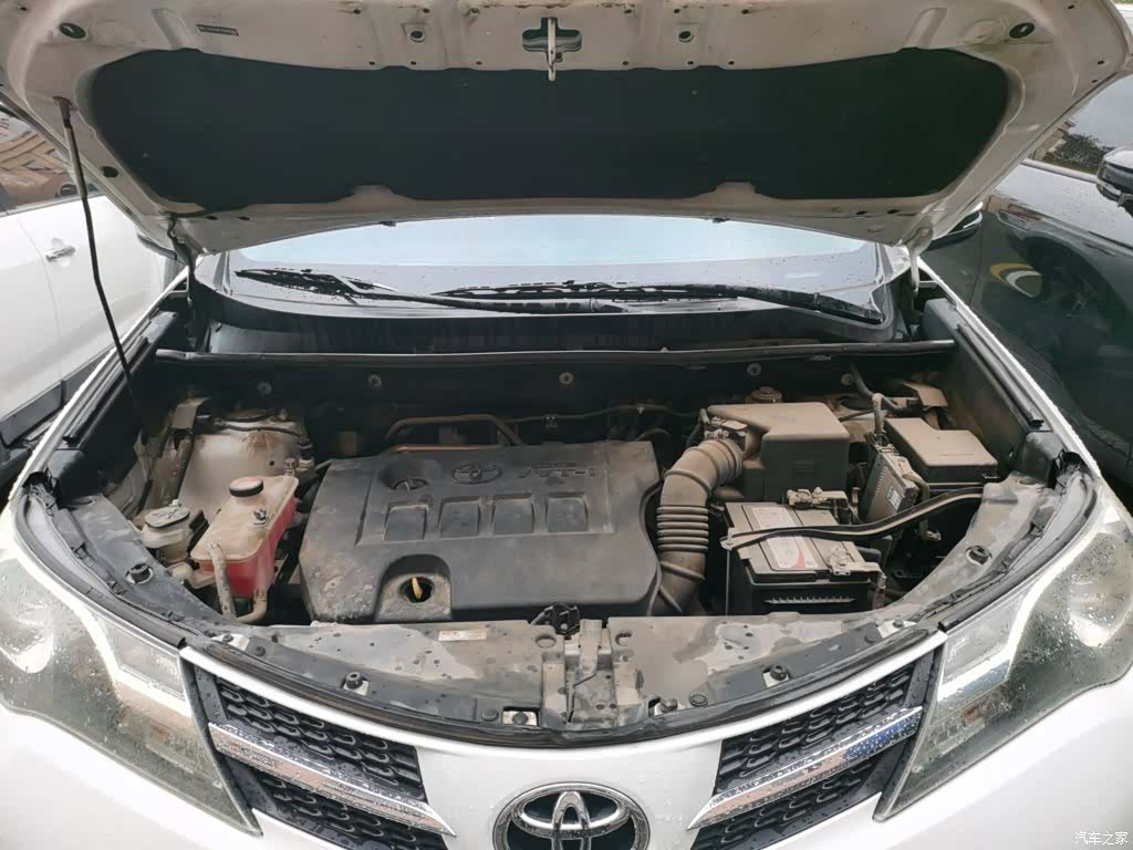 Toyota RAV4, 2016 11