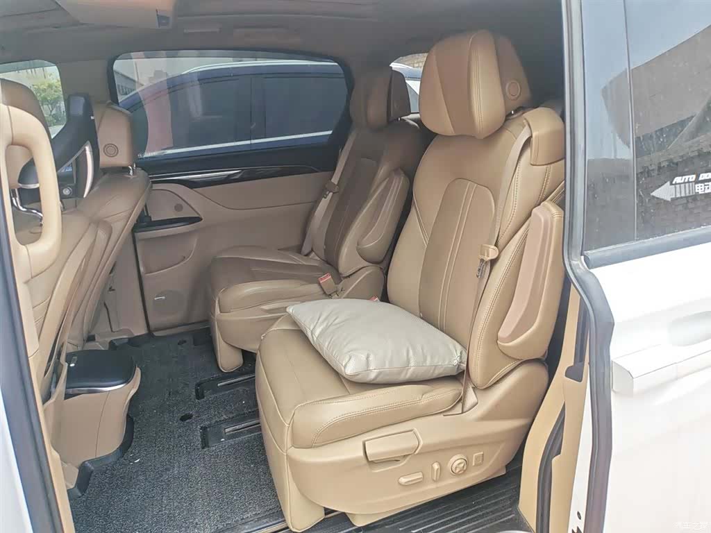 Buick GL8, 2019 15
