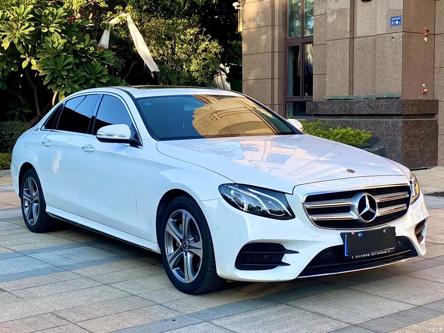 Mercedes-Benz E-Class, 2018 1