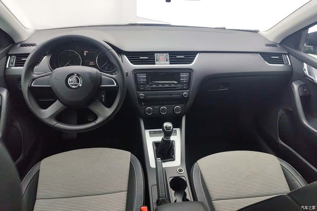 Skoda Octavia, 2015 12