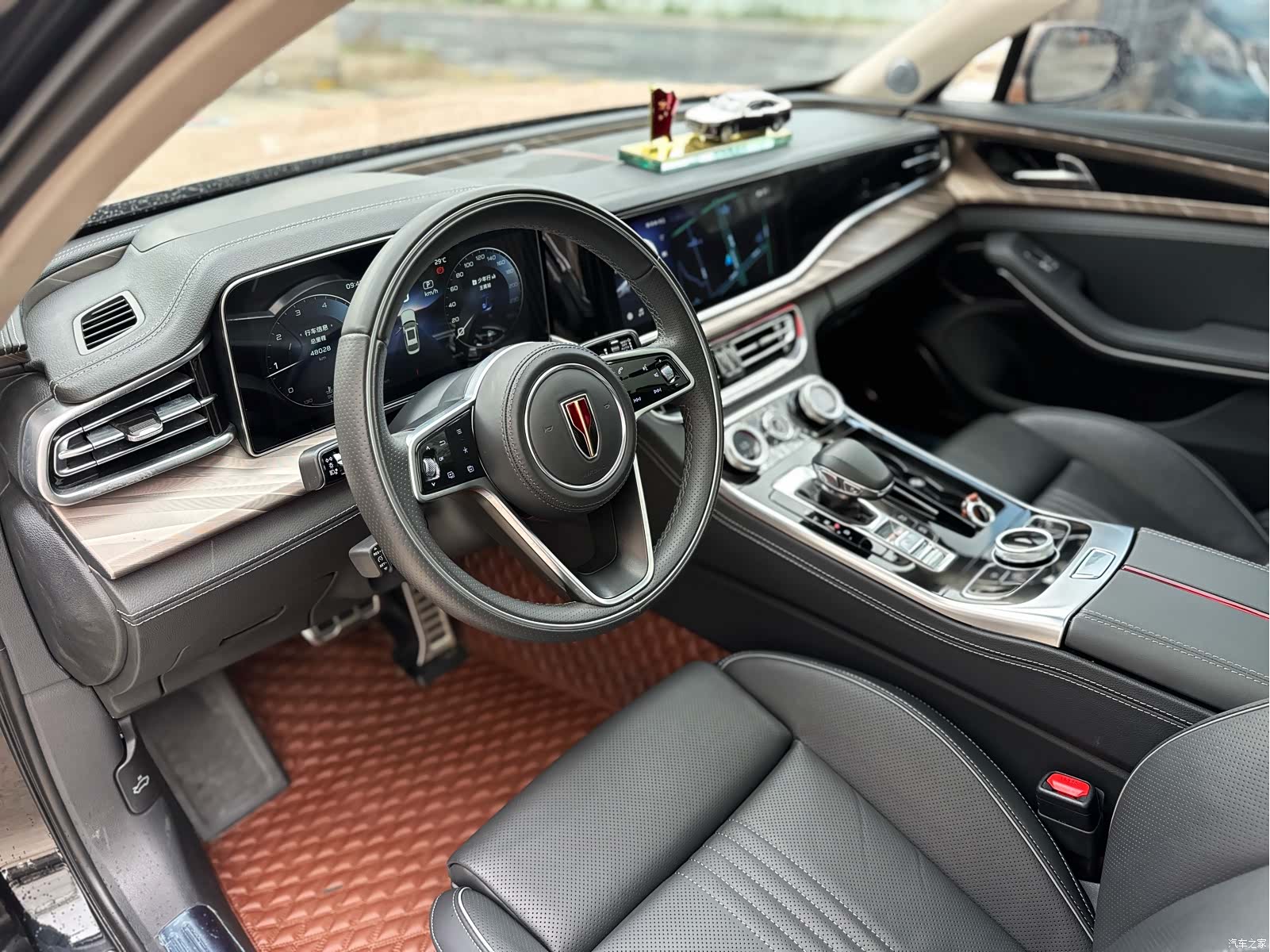 Hongqi H9, 2022 8