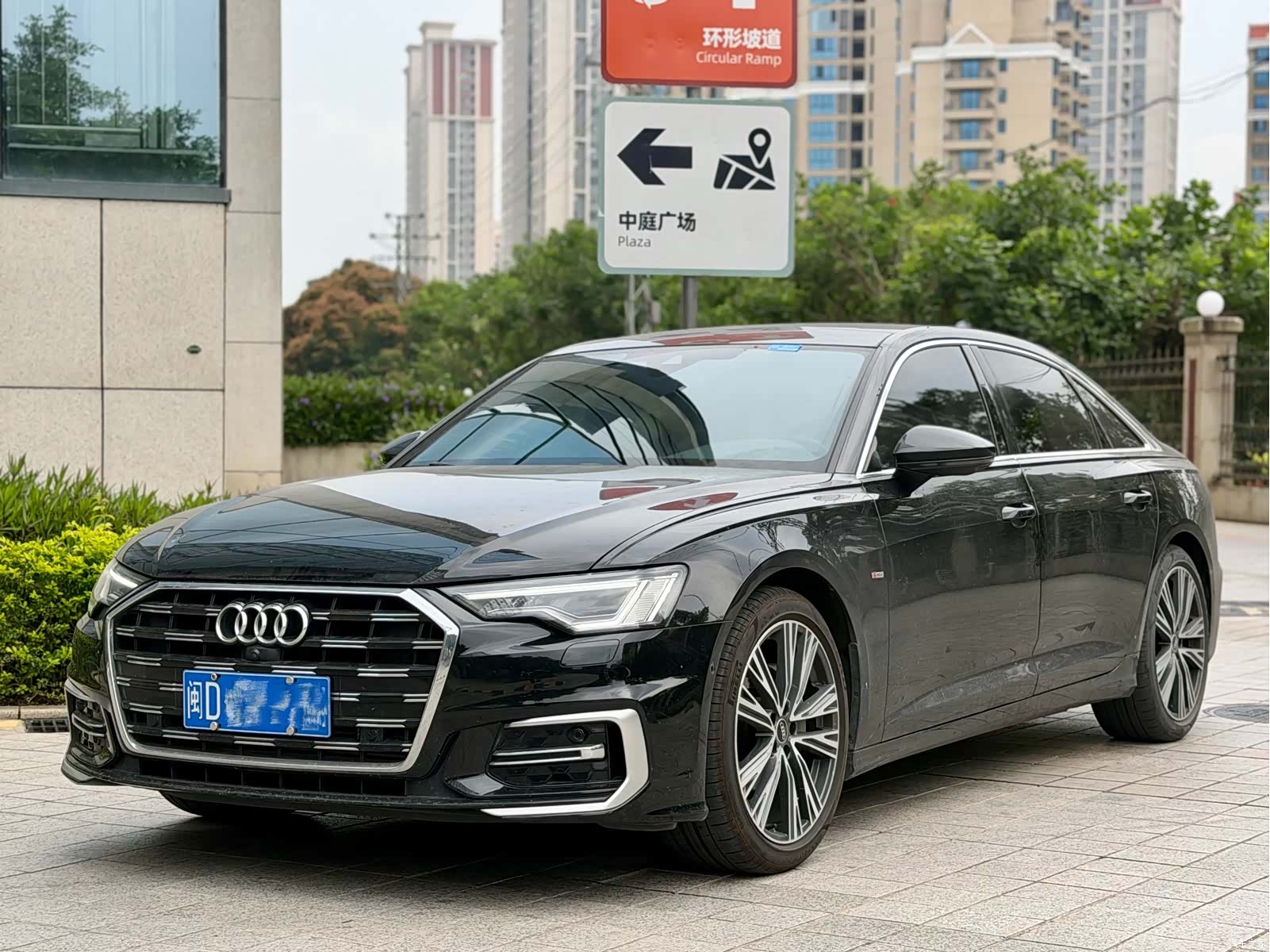 Audi A6L, 2023 1