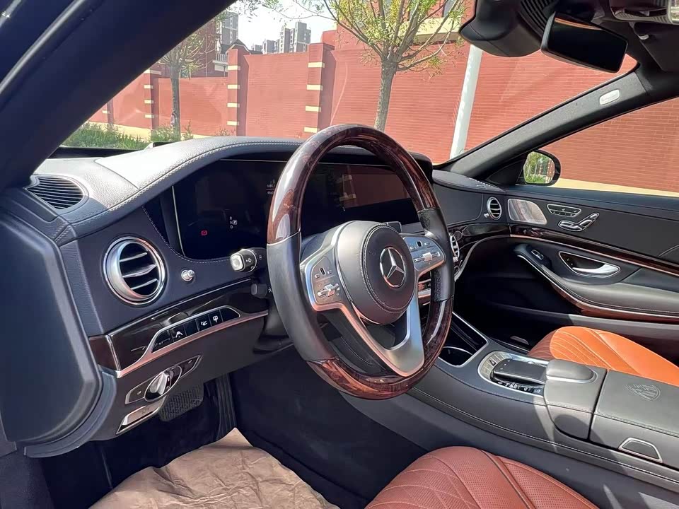 Mercedes-Benz Maybach S-class