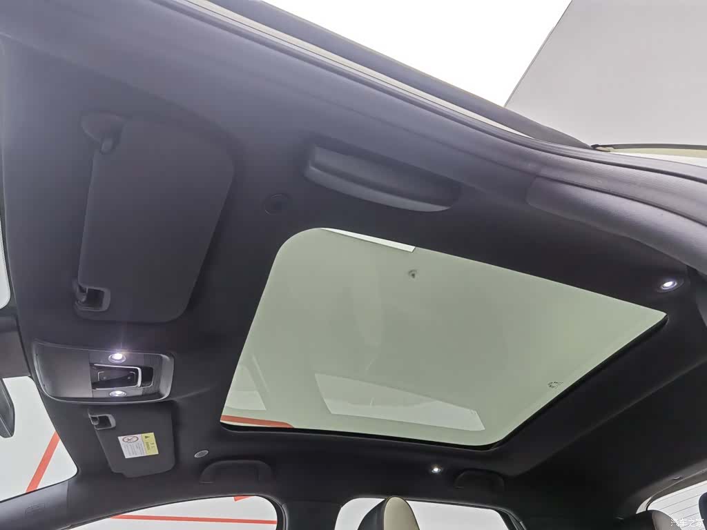 BYD Dolphin, 2023 14