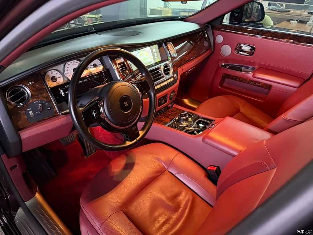 Rolls-Royce Ghost, 2013 8
