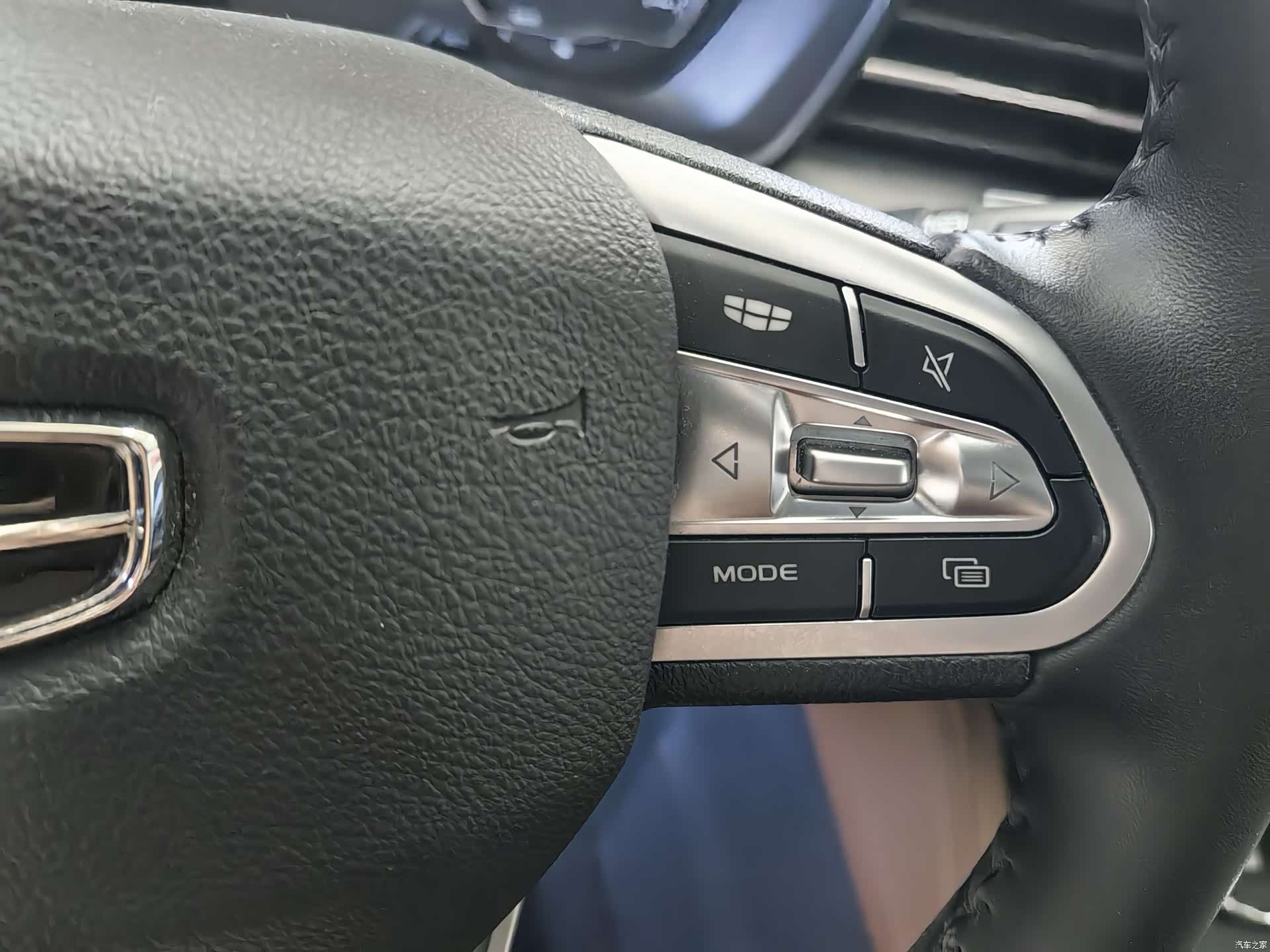 Geely X6, 2022 18