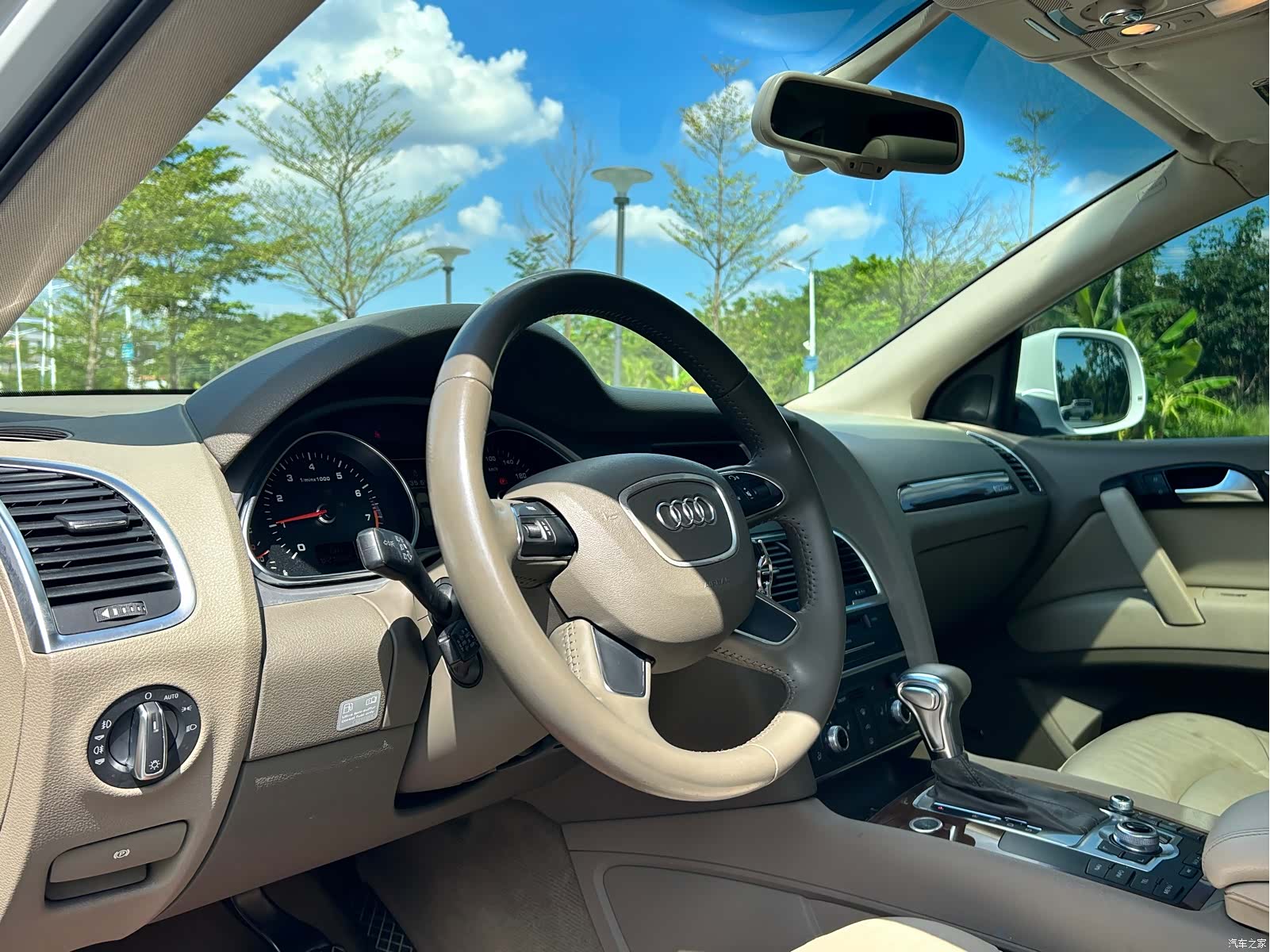 Audi Q7, 2014 9