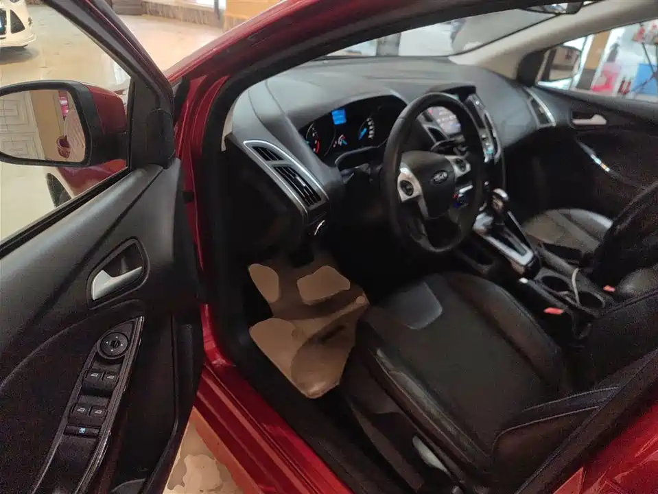 Ford Fox