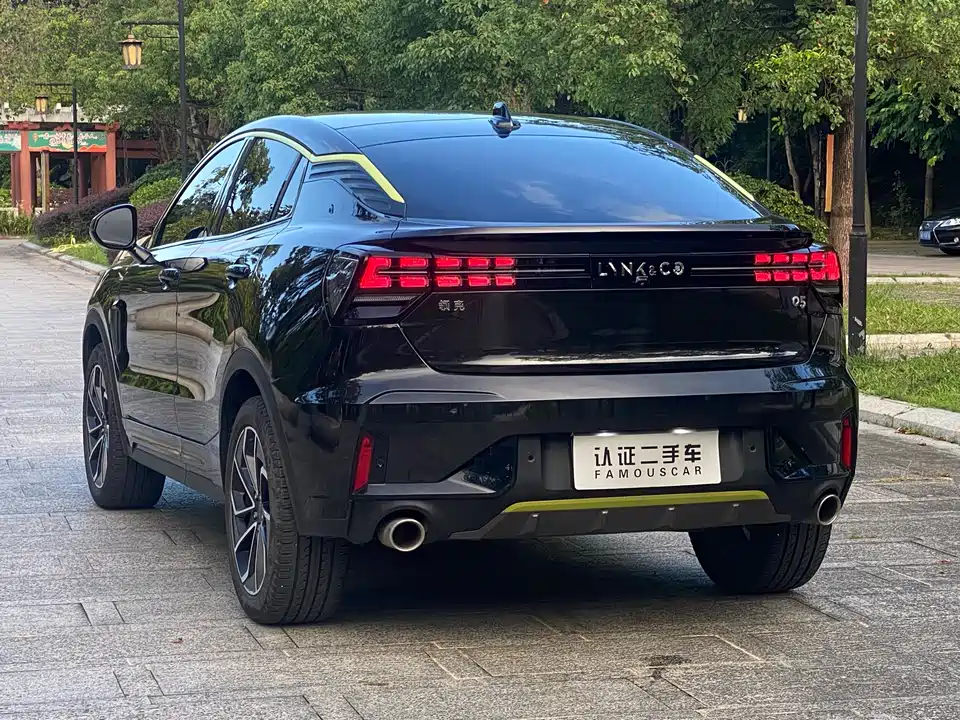 Lynk & Co 05