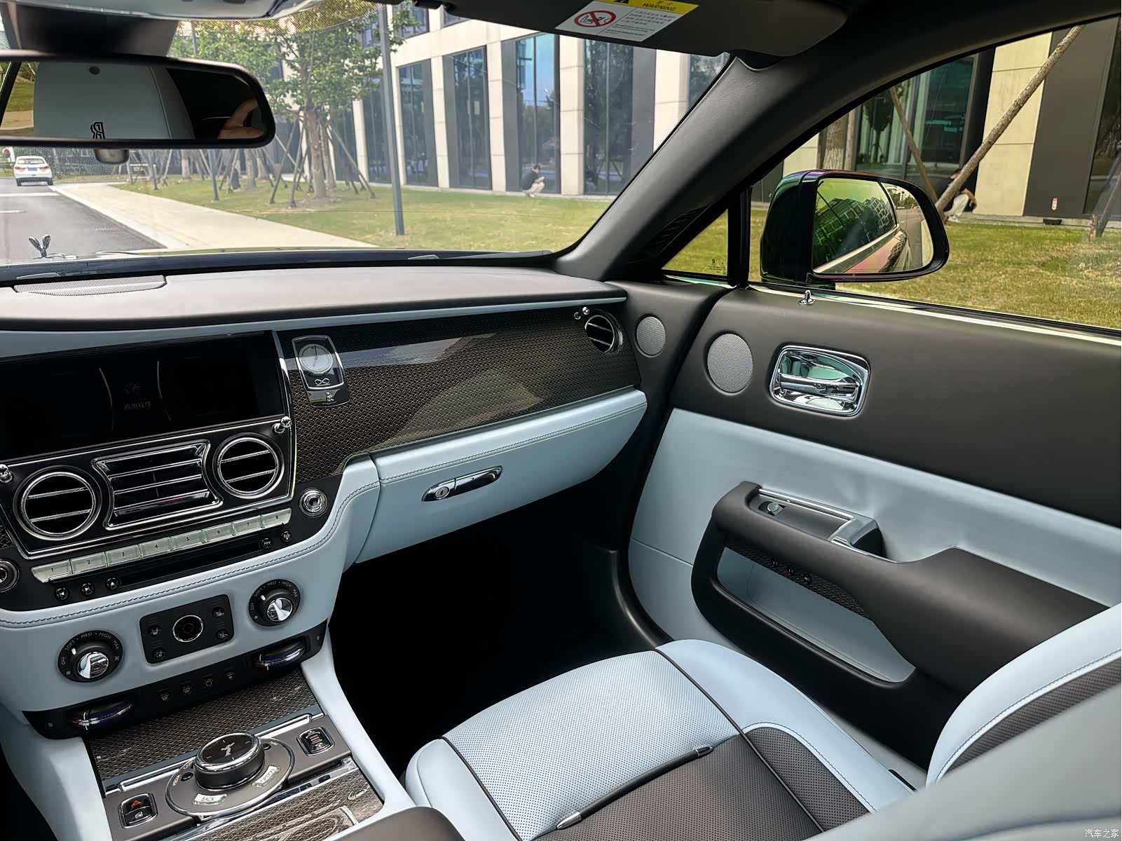 Rolls-Royce Wraith, 2021 22