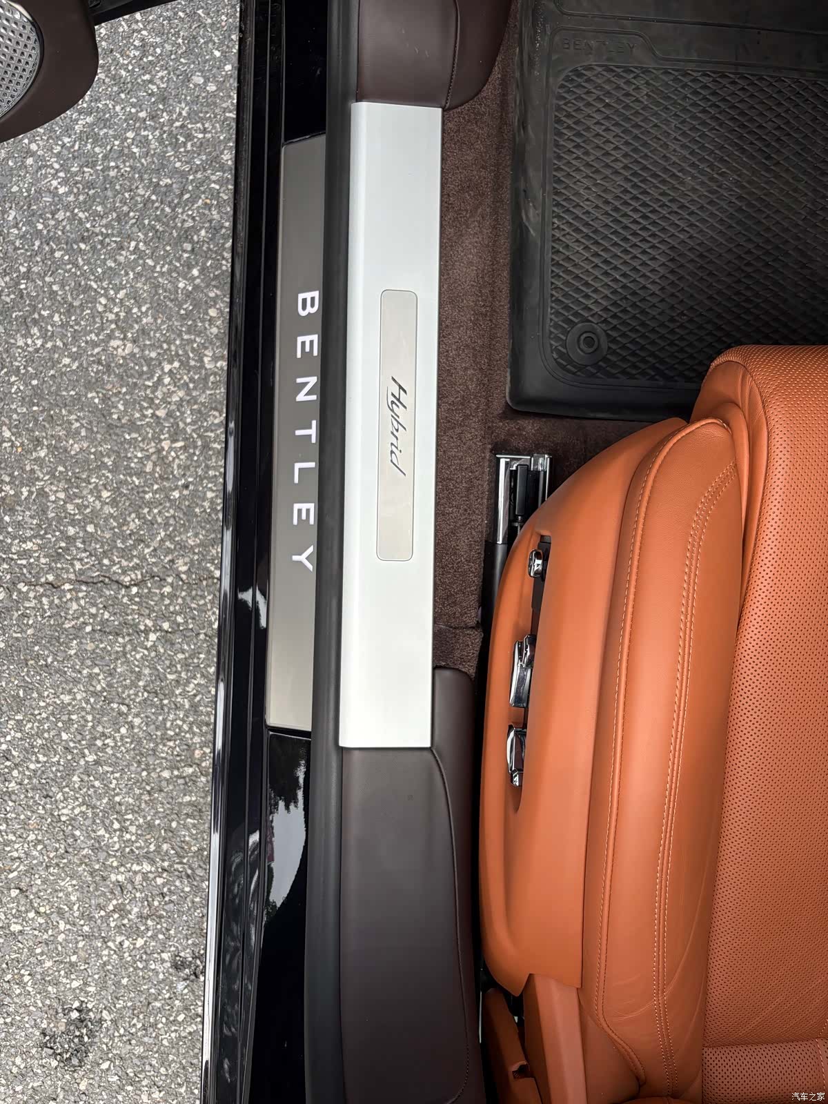 Bentley Flying Spur, 2023 16