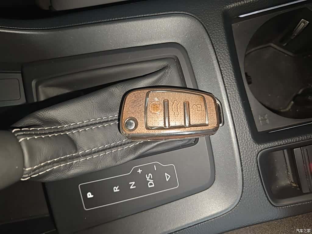 Audi Q3, 2021 9