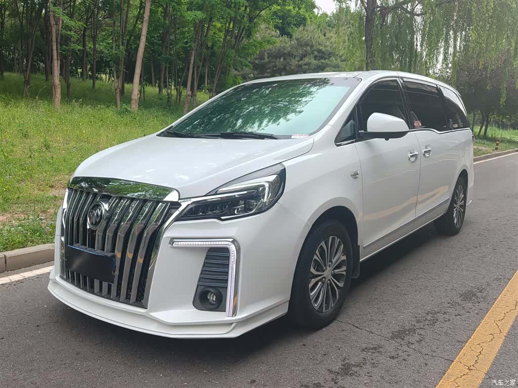 Buick GL8, 2021 1