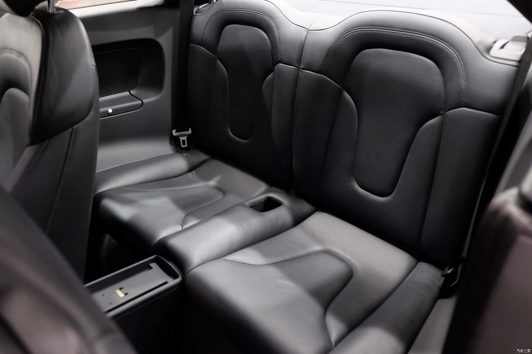 Audi TT, 2010 11