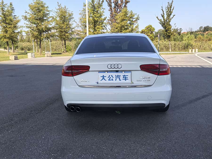 Audi A4L 2016, фото 13