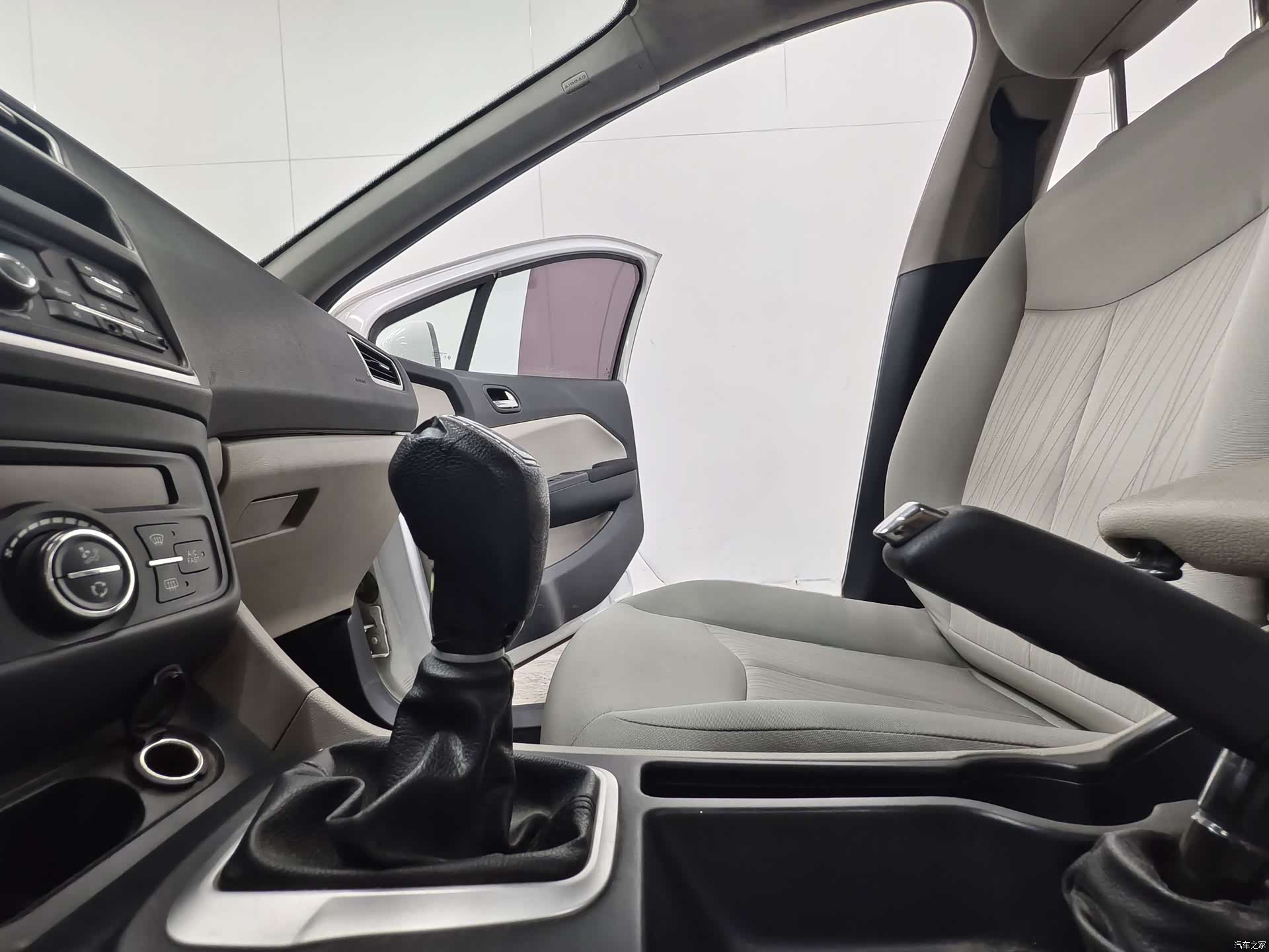 DongFeng L60, 2017 12