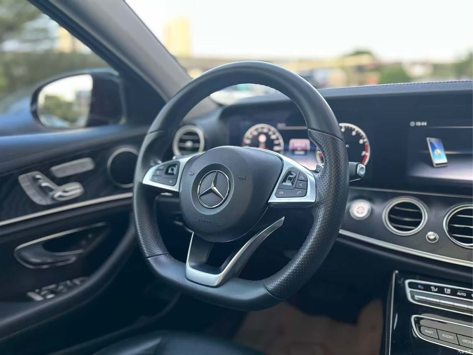 Mercedes-Benz E-Class, 2017 17