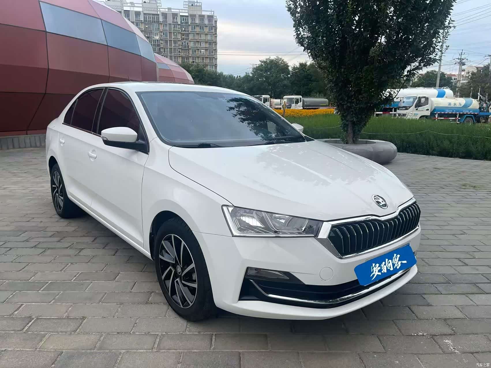 Skoda Rapid, 2020 7