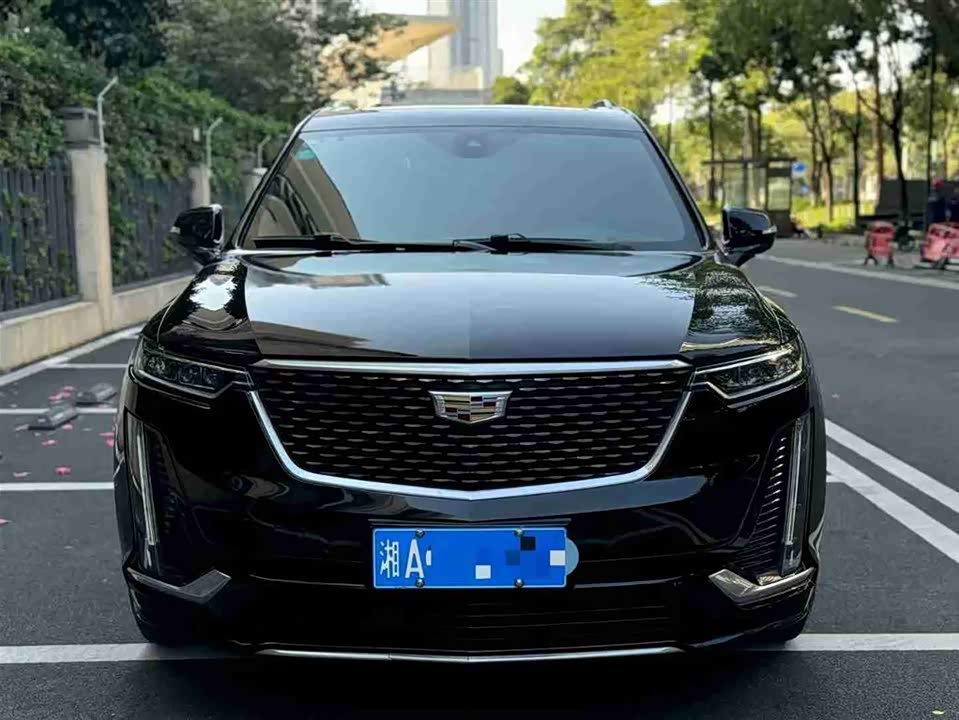 Cadillac XT6