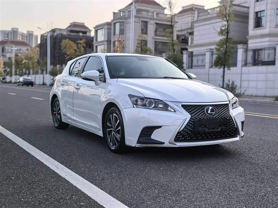 Lexus CT