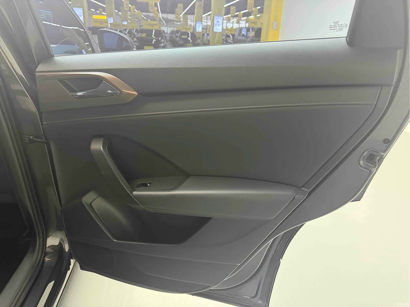 Volkswagen Tharu, 2020 10
