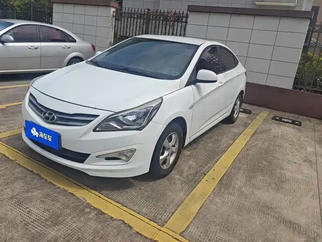 Hyundai Rien 2014 — купить из Китая под заказ