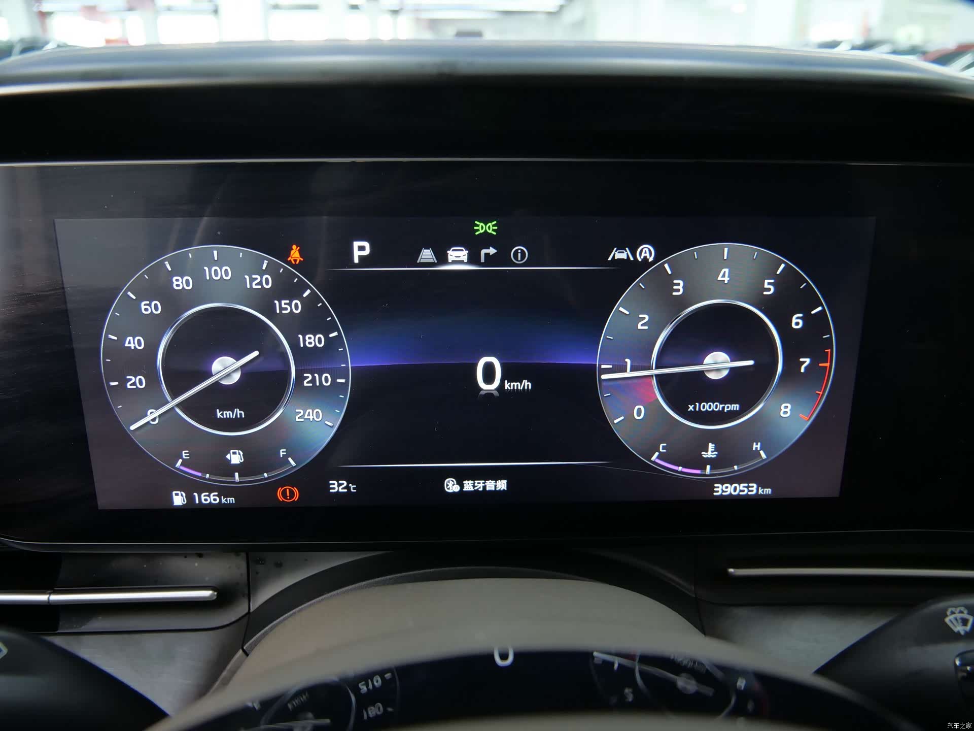 Kia Carnival, 2023 14