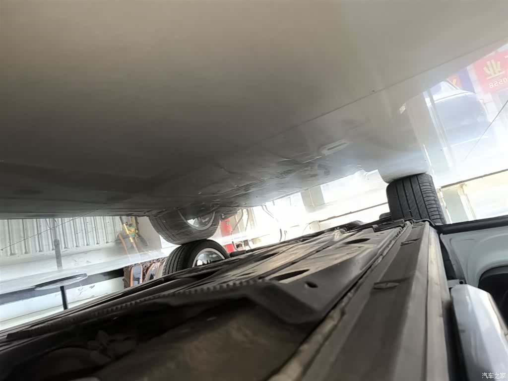 Audi Q2L, 2023 22