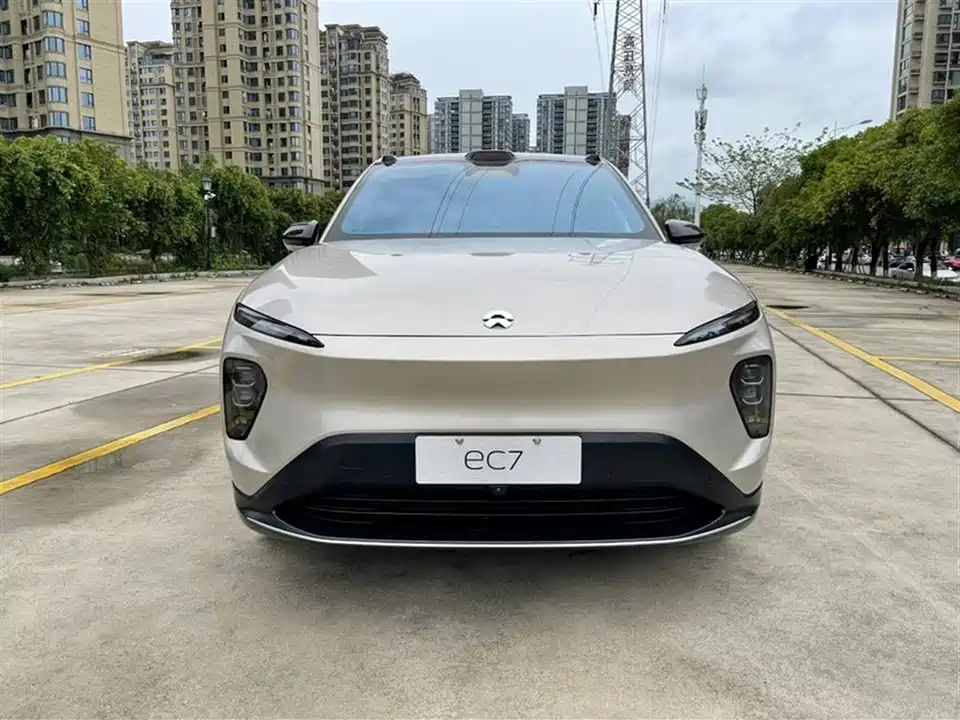 NIO EC7