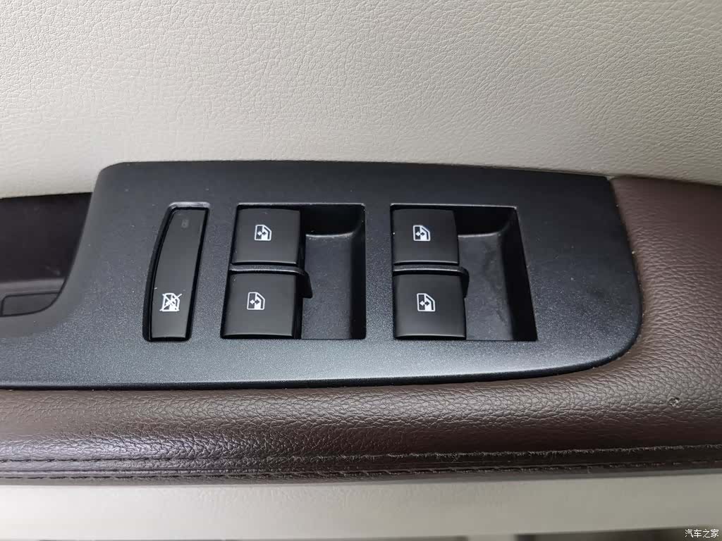 Buick GL8, 2021 9