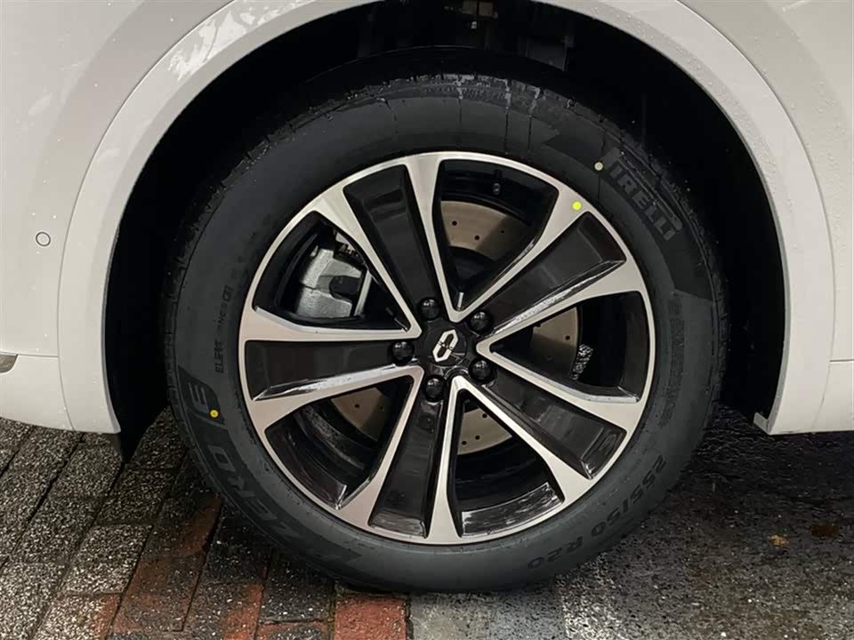 AITO Ask the world M7